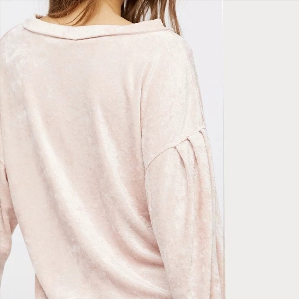 We The Free Milan Layering Top Crushed Velvet Blush - Picture 2 of 12